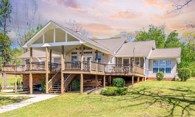Dadeville House | Crystal Clearwaters by Big Fish Real Estate Group at Lake Martin