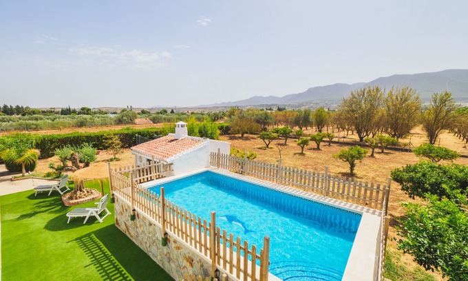 Alhaurin el Grande Cottage | Cubo's Finca Isabel Privacy & Relax/private pool/air conditioning/free wifi
