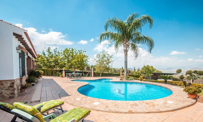 Alhaurin el Grande Villa | Cubo's Villa Ruiz. Pool, garden,