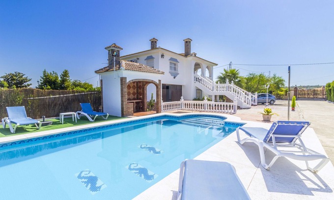 Alhaurin el Grande Villa | Cubo's Villa Gertrudis. Air conditioning, private pool, wifi.