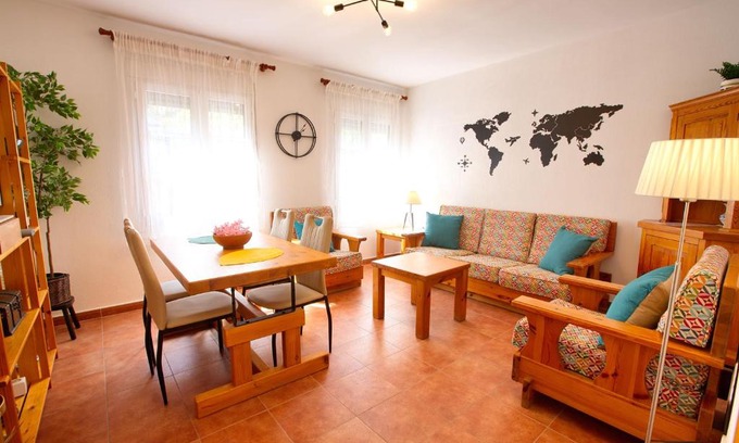 Old Town Apartment | Cuencaloft La casa del tío Serafín