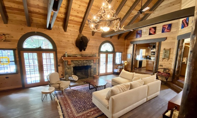 Camp Connell House | Custom-built cabin, high end amenities