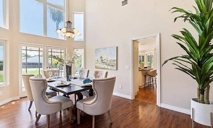 Yorba Linda Villa | Custom built villa with pool, super covinient