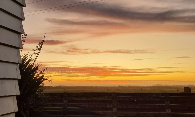 Warea Other | Cute and cosy farm cottage on the famous Stent Road Surf Break