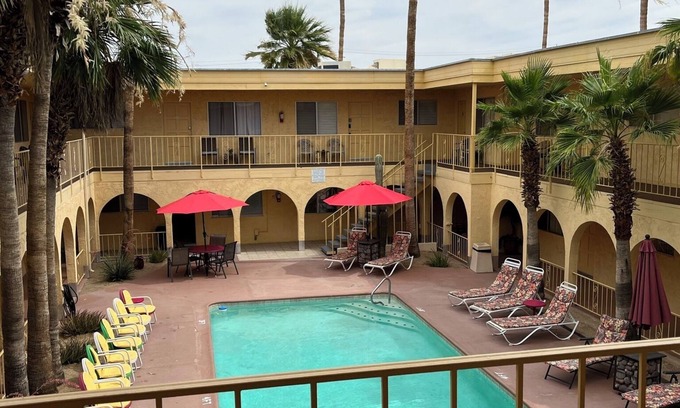 Lake Havasu City Condo | Cute Condo in Downtown Area!