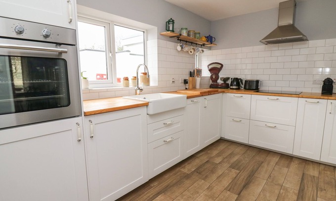 Tre Taliesin Cottage | Cysgod Y Coed