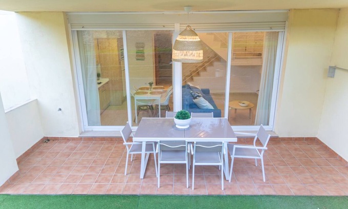 Los Canos de Meca Apartment | Dúplex con piscina, garaje y jardín, frente a la playa de los Caños de Meca.