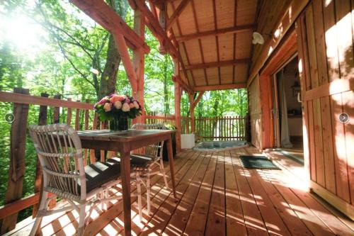 Gardegan-et-Tourtirac House | D'EMILION De SENS