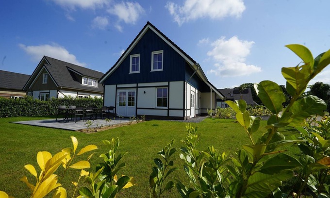 Susteren House | Daelenbroeck Ensuite Sauna 8