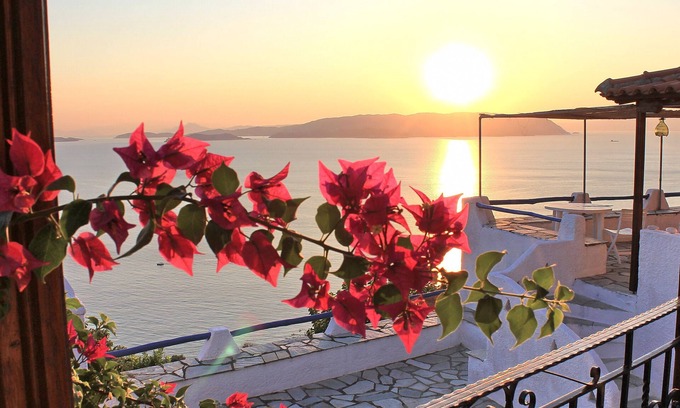 Xanthi Region Villa | DAHLIA. Infinity panoramic pool. Privileged view of the Egean Access to the sea.