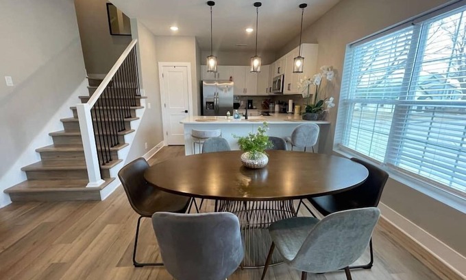 Dahlman House | 🌟DAHLMAN rows- close to Downtown w/garage parking