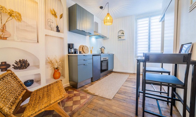 Brive-la-Gaillarde Apartment | DALI DROITE