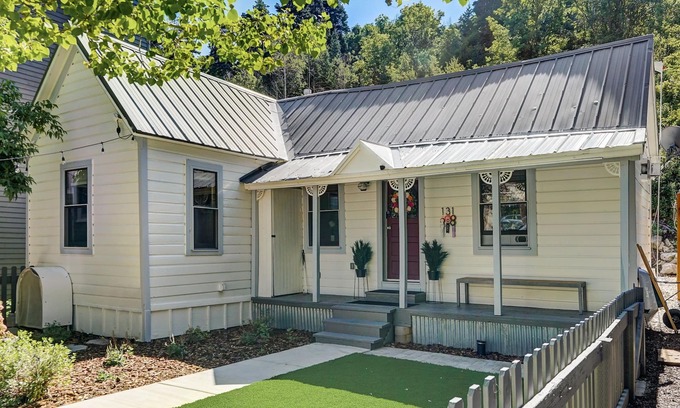 Deer Valley House | Daly Ave - Historic Ski Cottage, Top of Main Street