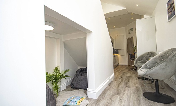 Camborne Cottage | DANIEL CHAMBERS, romantic in Camborne
