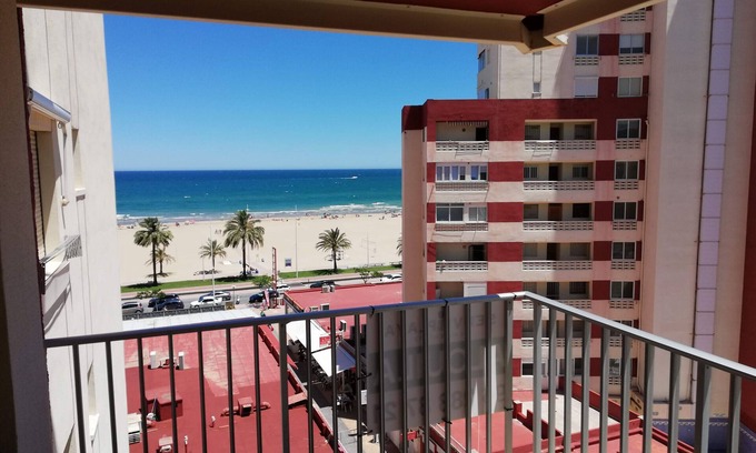Grau i Platja Apartment | Danio Solo Familias!
