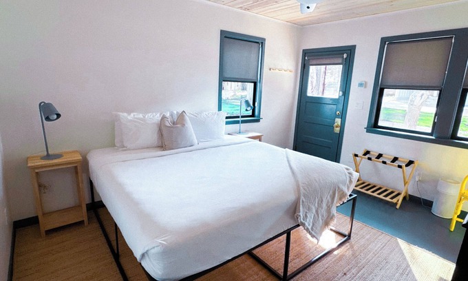 Nevada City Cottage | Daphne Cottage at Piety Hill Cottages