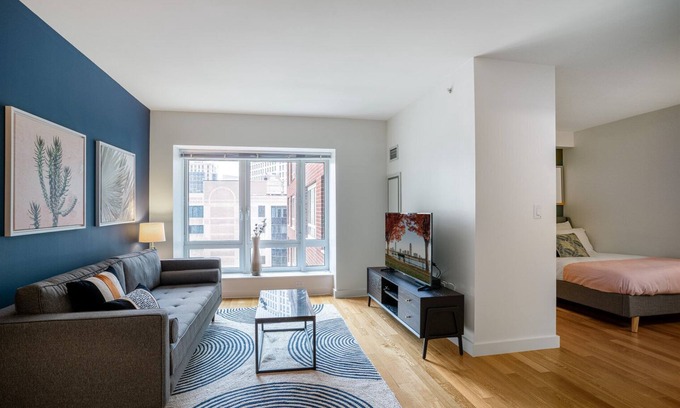 Back Bay East Apartment | Dapper Back Bay 1BR w/W/D, Gym, Doorman, near T Station, by Blueground