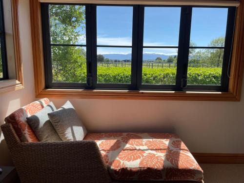 Martinborough Villa | Dara Vineyard Cottage