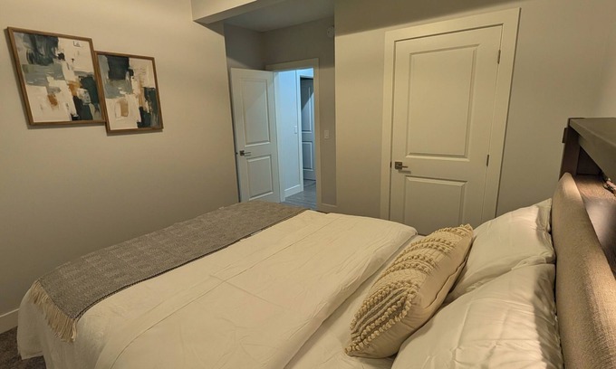 Cranston House | DaraJay Cozy Home