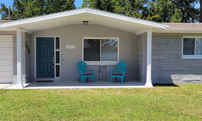 Tahitian Homes House | Darlington Beauty Near Beaches