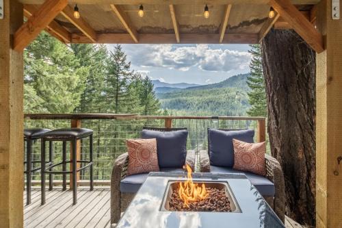 Leavenworth House | Das Tree Haus by NW Comfy Cabins