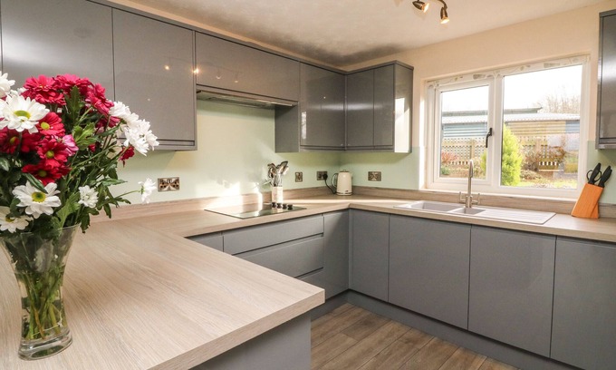 Brayford Cottage | Dassel Cottage