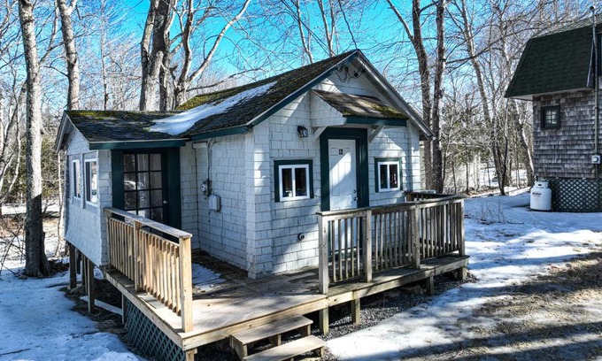 Otter Creek Hotel | Davis Cabin