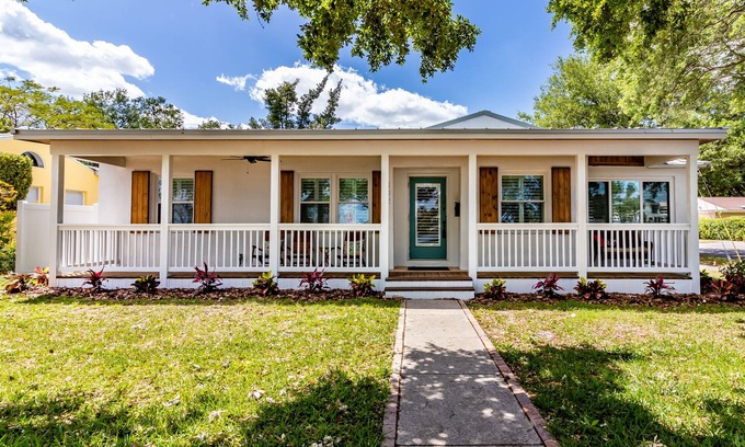 Davis Islands House | Davis Island Bungalow (A Hidden Gem)