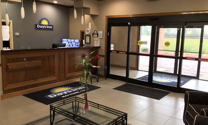 Baytown Hotel | Days Inn by Wyndham Baytown East
