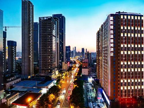 Fu Rong Hotel | Days Inn by Wyndham Changsha Yuanda Road