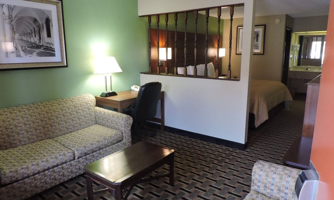 Conover Hotel | Days Inn by Wyndham Conover-Hickory