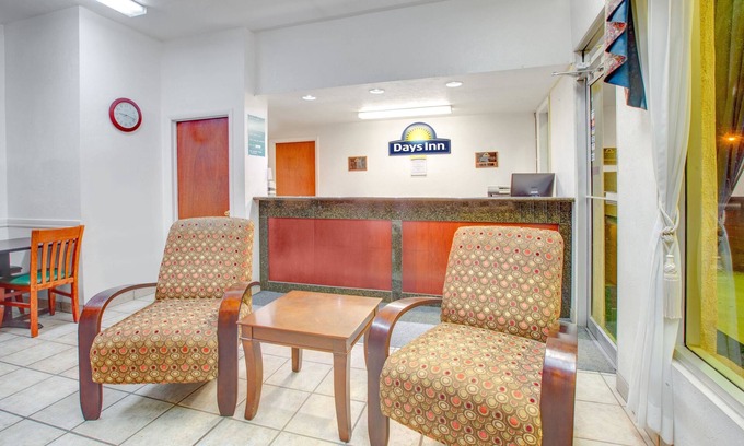 Okemah Hotel | Days Inn by Wyndham Okemah