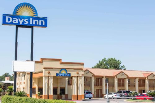 Orange Hotel | Days Inn by Wyndham Orange
