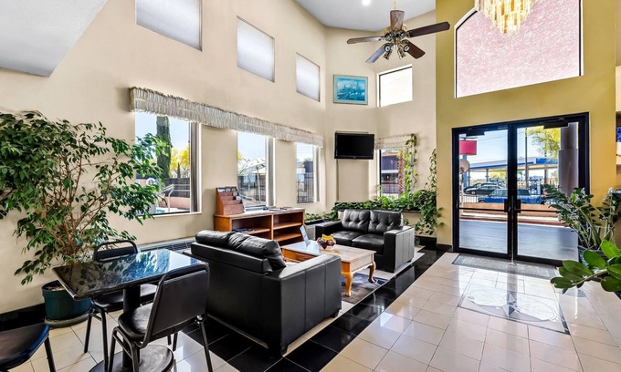 Tucson Hotel | Days Inn by Wyndham Tucson Airport