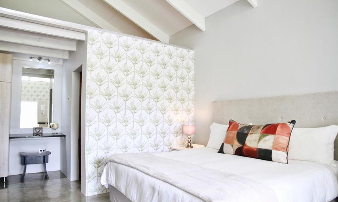 Wolseley Apartment | De Hoop Farm - mountain view