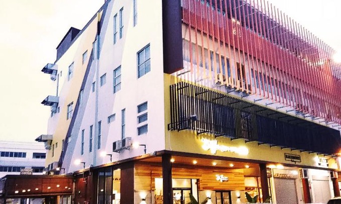 Sibu Hotel | De House Hotel