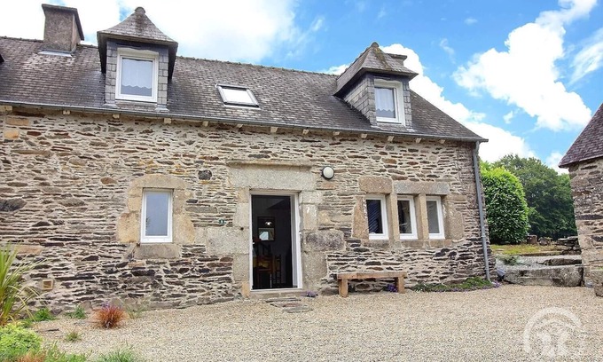 Le Haut-Corlay House | de la Fontaine - Théodore