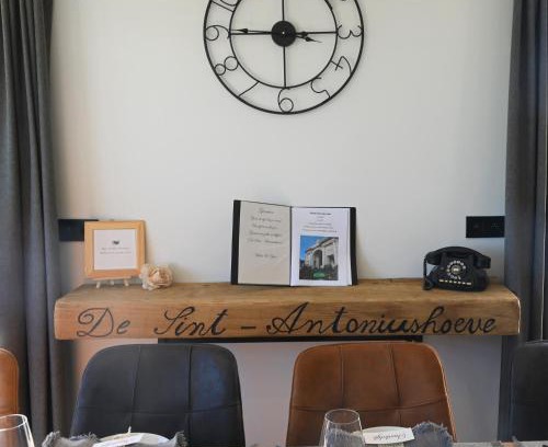 Zonnebeke House | De Sint-Antoniushoeve