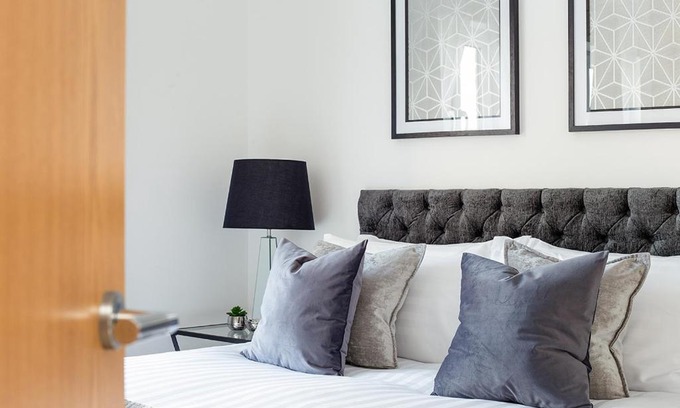Southampton City Centre Apartment | Deanery Court Vittrum Suites