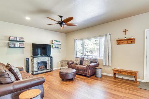 Clay Springs House | Deck and ATV Trail Access Quiet Cabin in Show Low