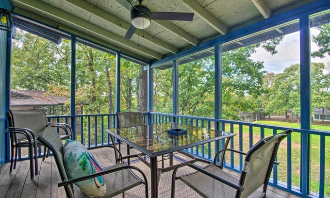 Osage Beach House | Deck and Fire Pit Margaritaville Resort Home!