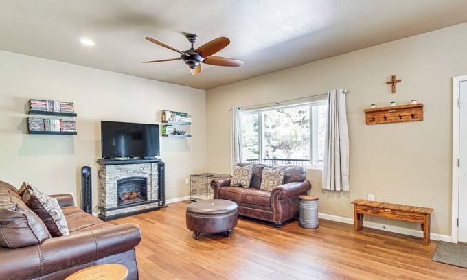 Clay Springs Cabin | Deck & ATV Trail Access: Quiet Cabin in Show Low