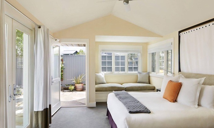 Napa House | Decorative 3 BR Home w/Free WiFi, Pool Access, Parking & Grill Access