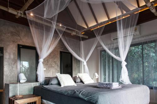 Hin Hong Ski Chalet | Deep Dream Chalet