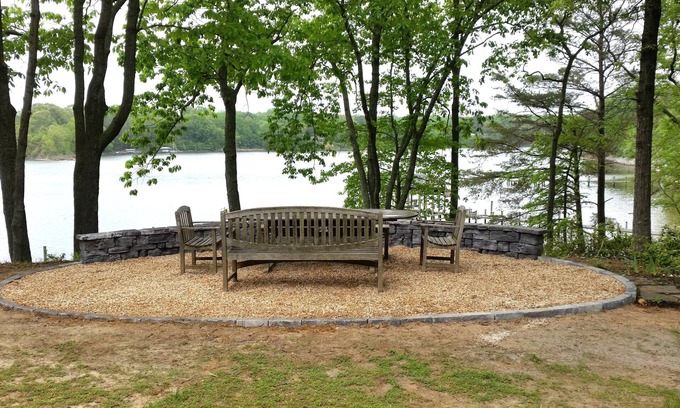 Weems Cabin | Deep water dock on the beautiful Corrotoman River.3BRs, Den w Sofa Bed