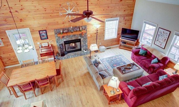 Eagle Mountain House | Deer Hollow
