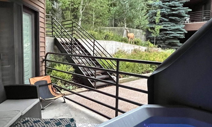Deer Valley Condo | Deer Valley Condo w/Private Hot Tub