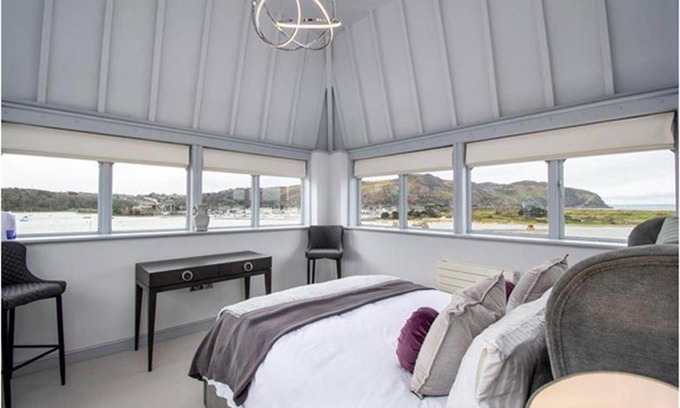 Deganwy Apartment | Deganwy Tower Apartment