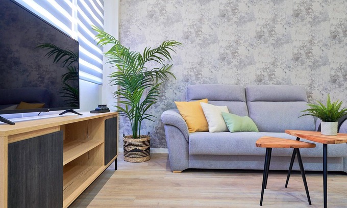 El Ejido Apartment | Del Parque Flats Capuchinos: Cosy Studio in Historic Malaga with Double Bed & Sofa Bed