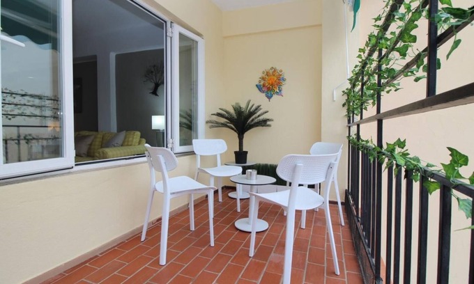 El Ejido Apartment | Del Parque Flats San Millan